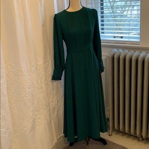 Green midi length chiffon dress